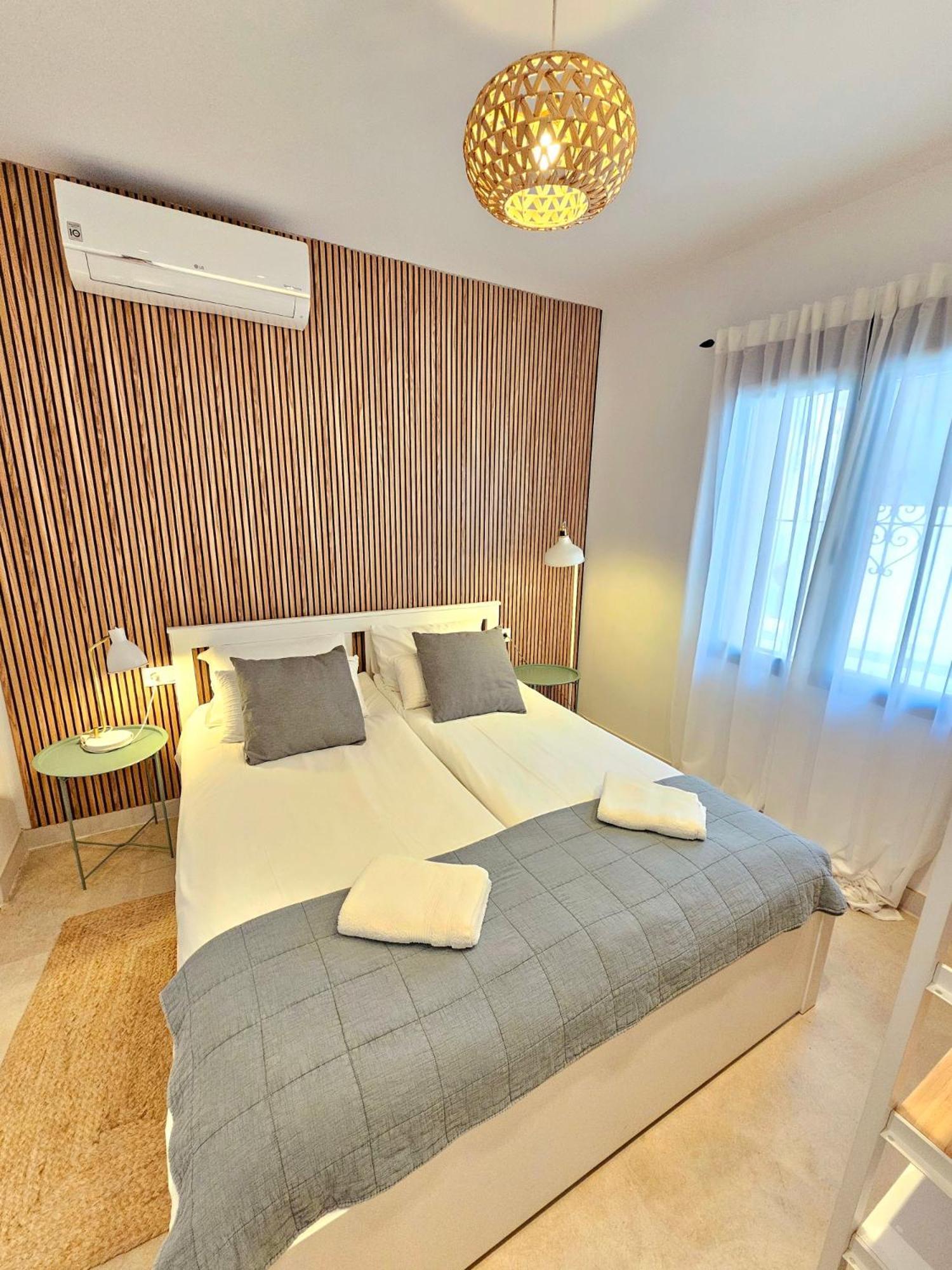 Apartamentos De La Huerta Alicante Kültér fotó